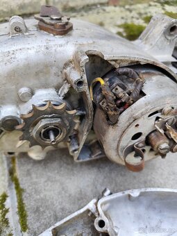 Motor Jawa 555 - 11