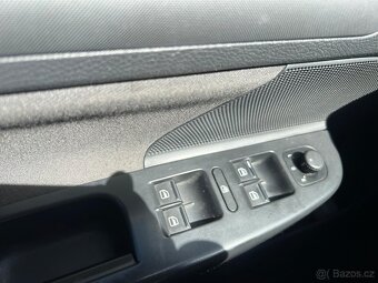 VW Golf variant - 11