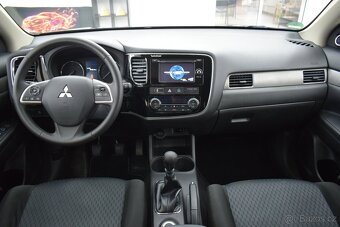 Mitsubishi Outlander 2,3 Di-D 110 kW,7-míst,4x4,kamera,TZ - 11