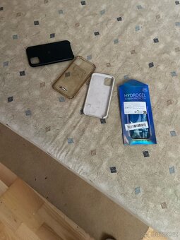 iPhone na náhradní díly - 11