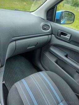 Ford Focus kombi 1,6 16v 74kW - 11