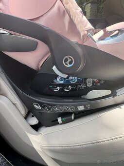 Autosedačka Cybex platinum T cloud růžová - 11