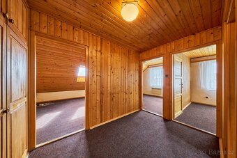 Prodej podkrovního bytu 4+1 s garáží - 11