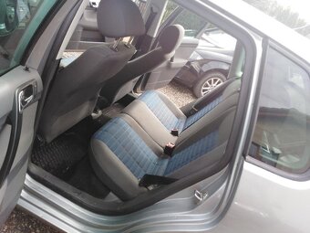 VW POL0 1,4-16V TOUR KLIMATR. , TEMPOMAT, ŠÍBR - 11