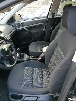 Škoda Octavia 2 1,4 90 kW 2013 po facelift - 11