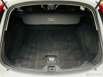Volvo V60 2.0D 120KW AUTOMAT NAVI VÝHŘEV TAŽNÉ SERVISKA - 11