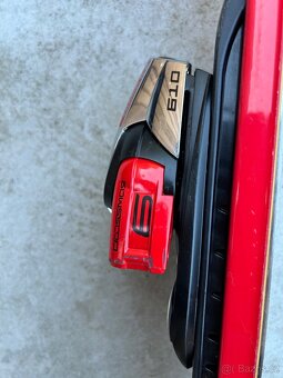 Lyže, boty, hůlky. - 11