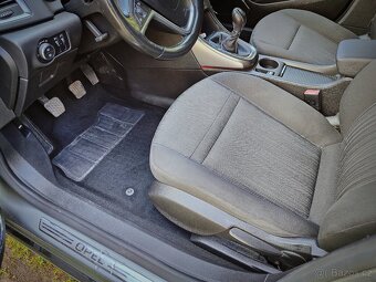 Opel Astra J 1.7 cdti - 11