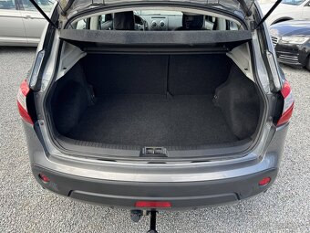 Nissan Qashqai 1.6i 86 kw - 11