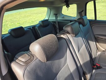Opel Zafira bi-turbo OPC line 7. místné - 11