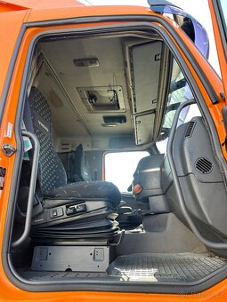 VOLVO FH 12 460.  Mrazák 6X2.  Euro 3. - 11