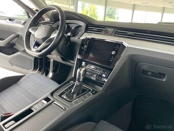 Volkswagen Passat GTE 160kW Masáž Nav Kamera - 11