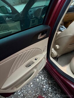 Alfa Romeo 159 2.4 jtd 147 kw facelift - 11