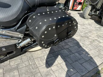 Kawasaki VN800 Classic - 11