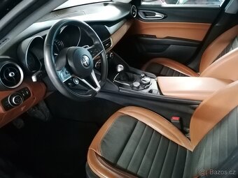 Alfa Romeo Giulia - DÍLY Z VOZU - 11