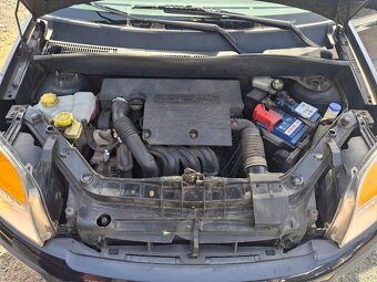 Ford Fusion 1,4i - 11