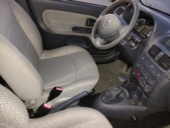 Renault Clio 1,2i (2006) nové v ČR, najeto 90 tis.km - 11