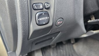 SUBARU Impreza 2.0i boxer 110kW 4x4 - 11