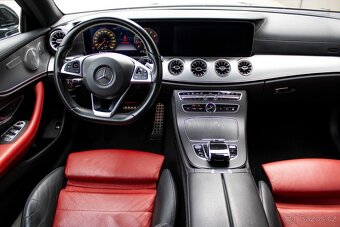 Mercedes-Benz E 300 Coupé - 11