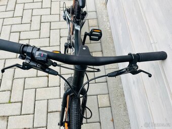 Superior Team 20 (2025) v záruce,minimálně jeté - 11