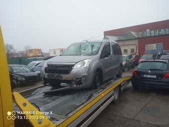 Prodám na náhradní díly Peugeot - 11