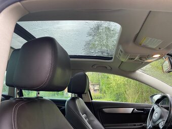 VOLKSWAGEN PASSAT HIGHLINE 4MOTION  2.0TDI-130KW NAVI PANO L - 11