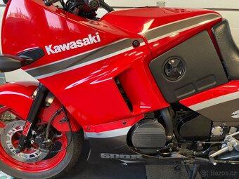 KAWASAKI GPX 600 - 11