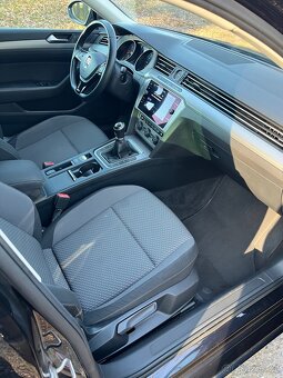 Volkswagen Passat b8 2.0 tdi 110kw, nájezd 195tis. 2017 - 11
