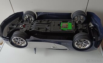 Velký RC model Bugatti - 11