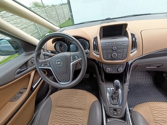 Zafira Tourer C 96kw automat - 11