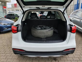 MG EHS PHEV Luxury 1.5 190kW  - záruka Autodraft - - 11