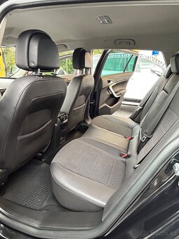 Opel Insignia - 11