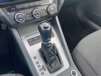 Škoda Octavia 1.6 TDi DSG Navigace, Tempomat - 11