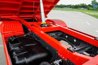 TŘÍSTRANNÝ SKLÁPĚČ + HYDRAULICKÁ RUKA MERCEDES ATEGO 1224 - 11