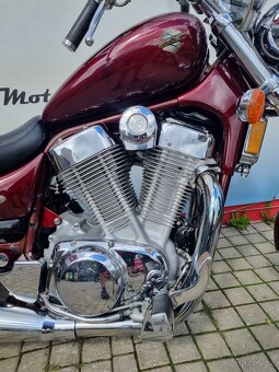Suzuki vs 1400 Intruder - 11