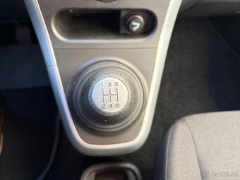 Suzuki Splash 1.0, 48kW, Klima, Výhřevy - 11