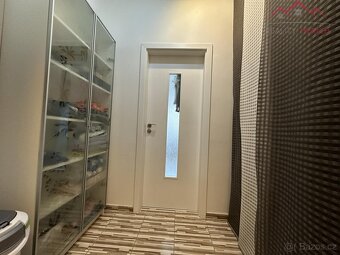 Exkluzivní prodej ŘRD 5+1 (285 m2) Šafaříkova, Chomutov - 11