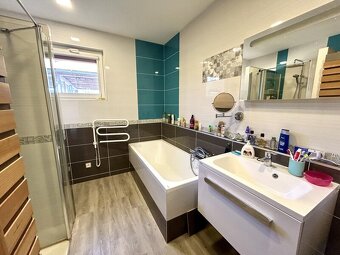 Atraktivní Dřevostavba v obci Smržov 15 km od Hradce Králové - 11