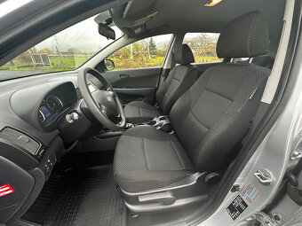 HYUNDAI i30 CW, 1.6 CRDi, r.v. 2011 - 11