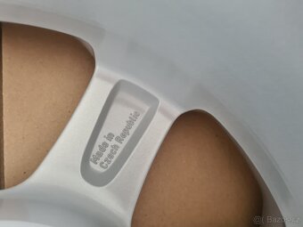 NOVÉ Alu ELEGANT 6,5J x 15" ET 43 Octavia 1 ORIG - 11