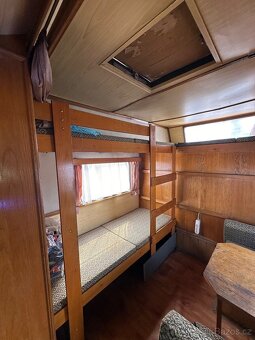 Avia A-31 Camping - 11