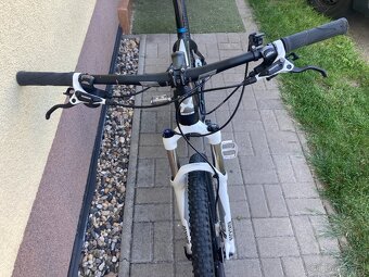Horské kolo Kilimanjaro Carbon 29 LTD - vel. 29 - 11