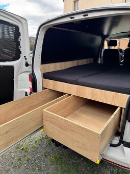 Transportér T5.1. Long  (CamperVan) - 11