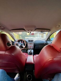 Alfa Romeo GT 1.9 JTD 110 kW – po servisu - 11