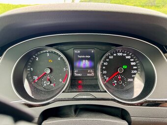 VW Passat B8 Variant 2.0 TDI 110 kW 6DSG - 11