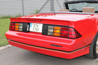 1989 Chevrolet Camaro IROC-Z 5.0 V8 Convertible - 11