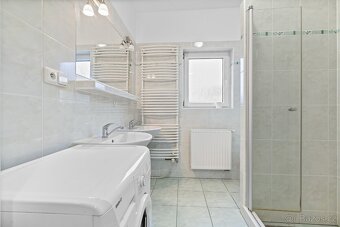 PRODEJ RD UHERSKÝ BROD, VLČNOVSKÁ - 11