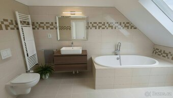 Podkrovní byt 2+kk, 66,9m² - před dokončením - 11