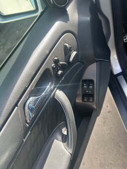 Mercedes Benz C32 AMG - 11