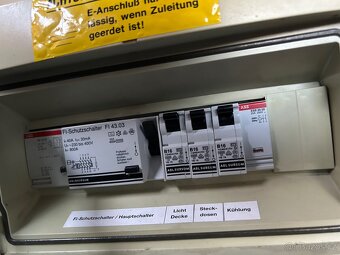 Food truck, občerstvení, prodejna, bufet na PEVNÉ STÁNÍ. - 11